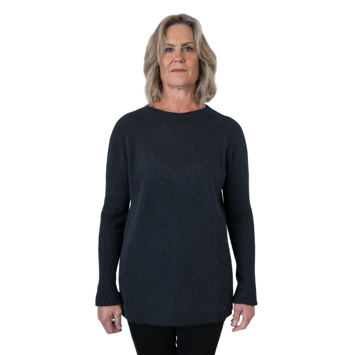 Side Rib sweater in colour Onyx. Front