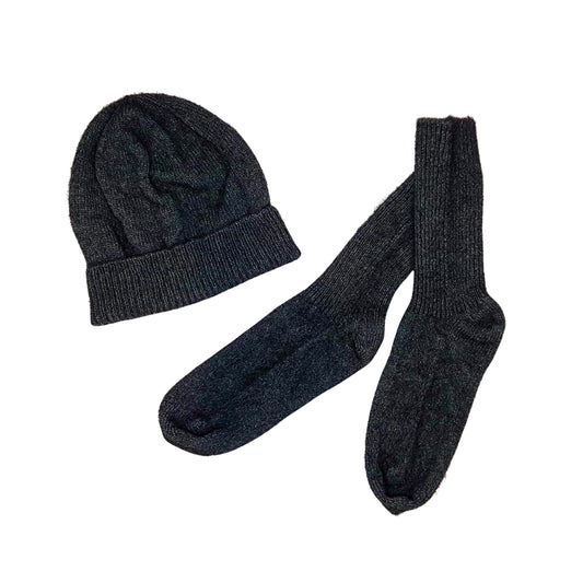 Charcoal bundle Beanie and Sock size 2
